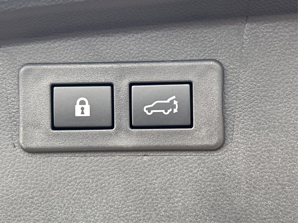 2025 Subaru Outback Limited photo 13