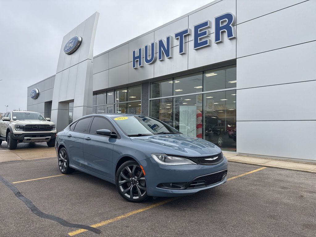 2015 Chrysler 200 S