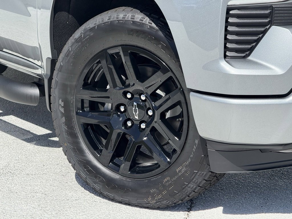 2026 Chevrolet Silverado RST photo 3