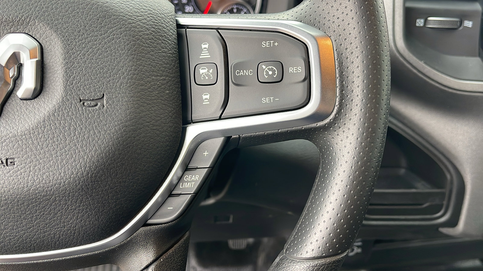2025 Ram 2500 Tradesman photo 22