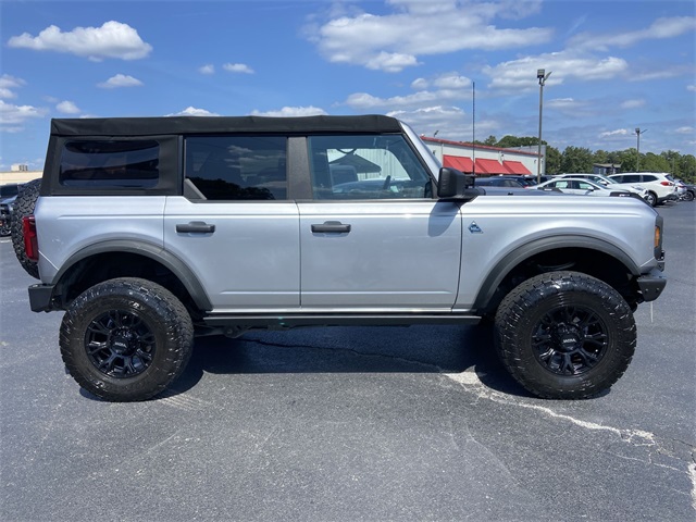 2022 Ford Bronco Black Diamond photo 18
