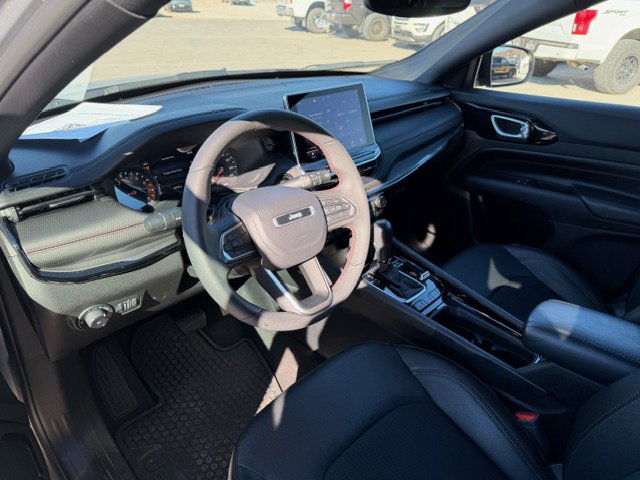 2024 Jeep Compass Trailhawk photo 4