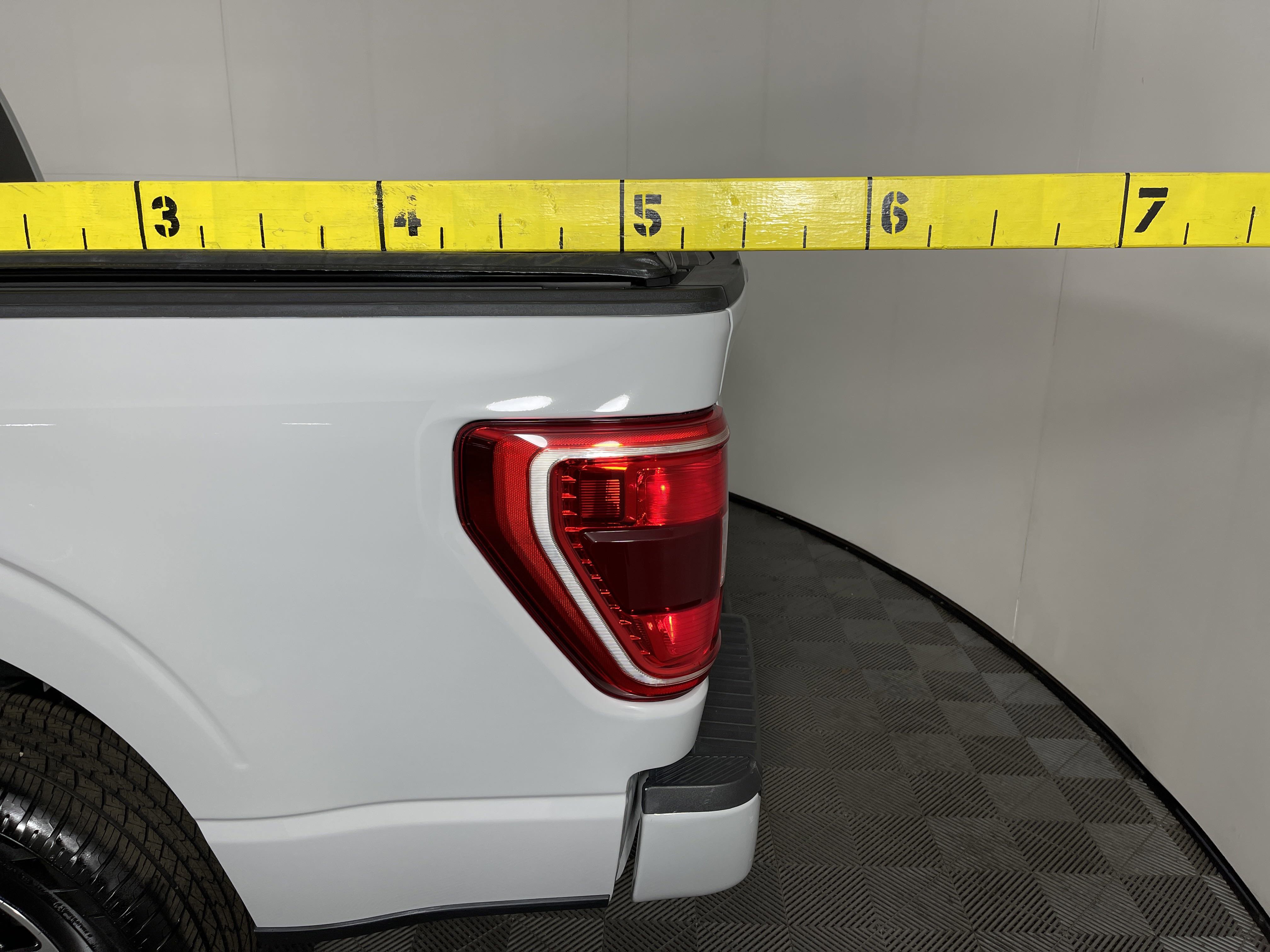 2023 Ford F-150 XLT photo 4