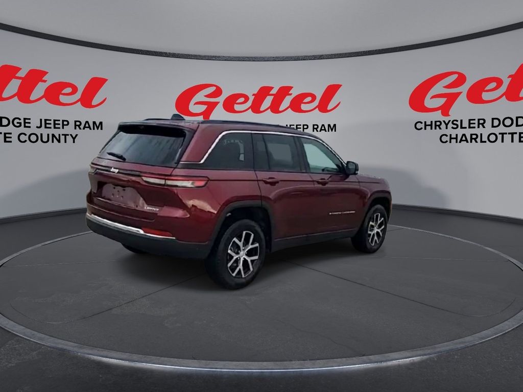 2025 Jeep Grand Cherokee Limited photo 3
