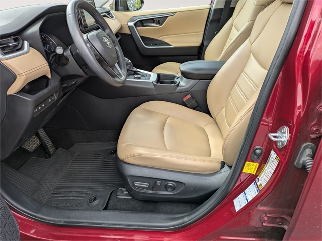 2021 Toyota RAV4 Hybrid XLE Premium photo 10