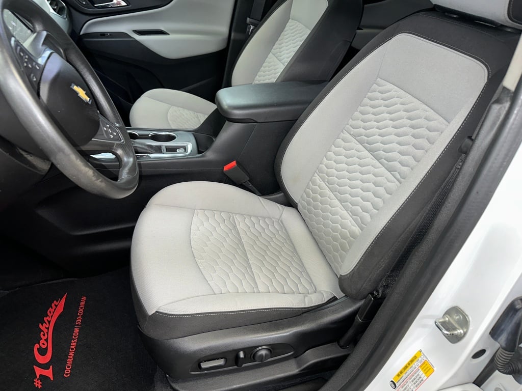 2020 Chevrolet Equinox LS photo 2