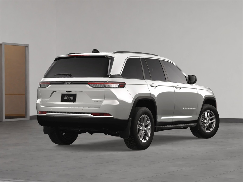 2025 Jeep Grand Cherokee Laredo X photo 4