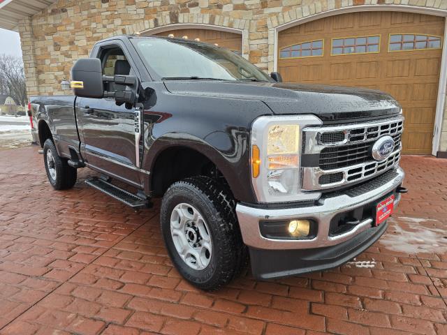 2026 Ford F-250 Super Duty XL's photo