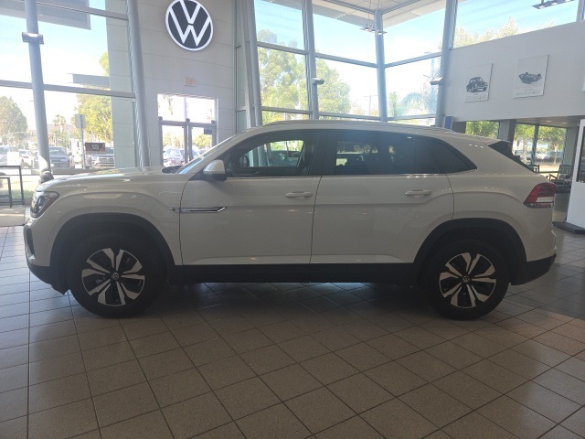 2025 Volkswagen Atlas Cross Sport SE photo 3