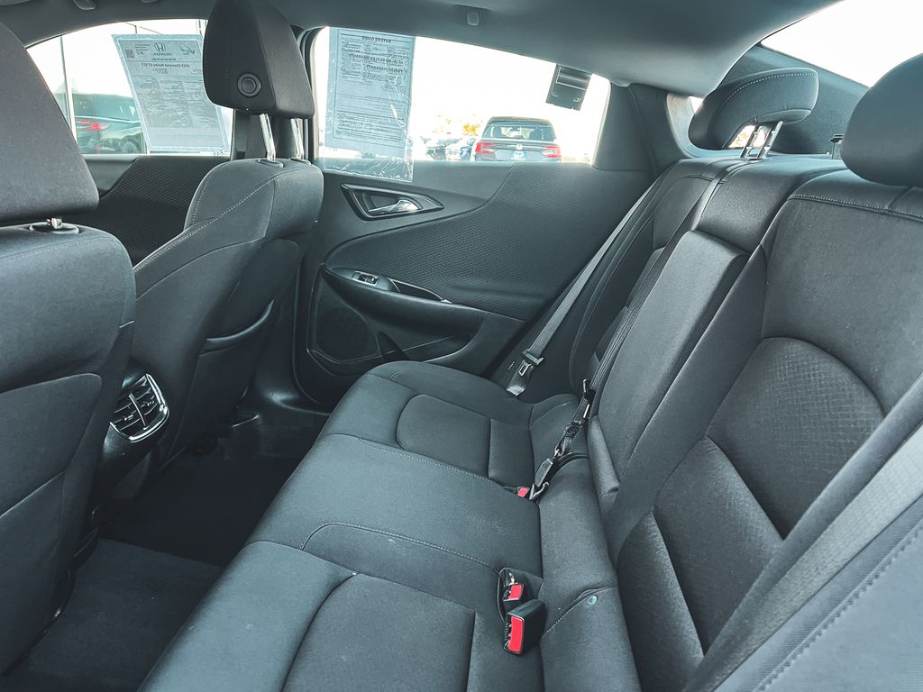 2023 Chevrolet Malibu 1LT photo 29