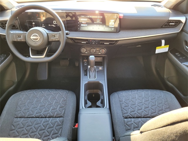 2025 Nissan Kicks SV photo 11