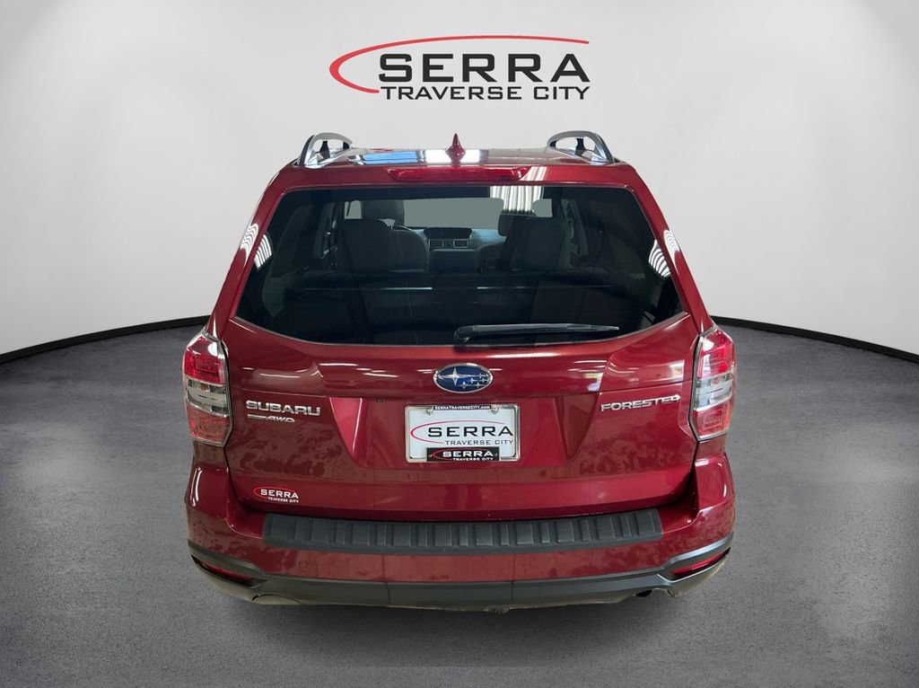 2016 Subaru Forester 2.5i Premium photo 6