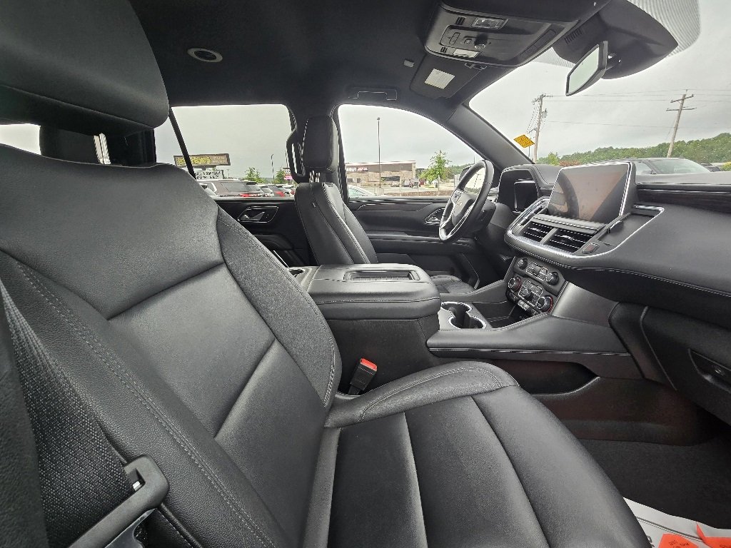 2023 Chevrolet Tahoe LT photo 4