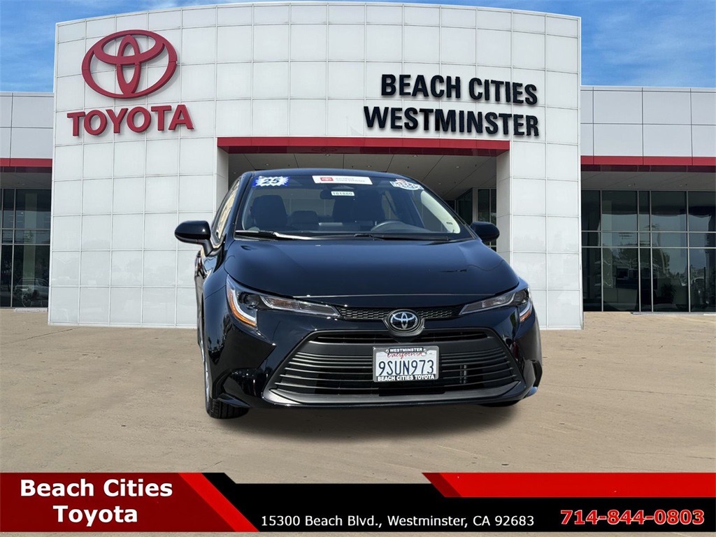 2025 Toyota Corolla LE photo 2