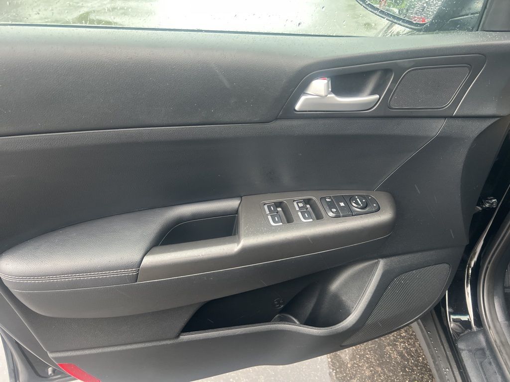 2020 Kia Sportage LX photo 7