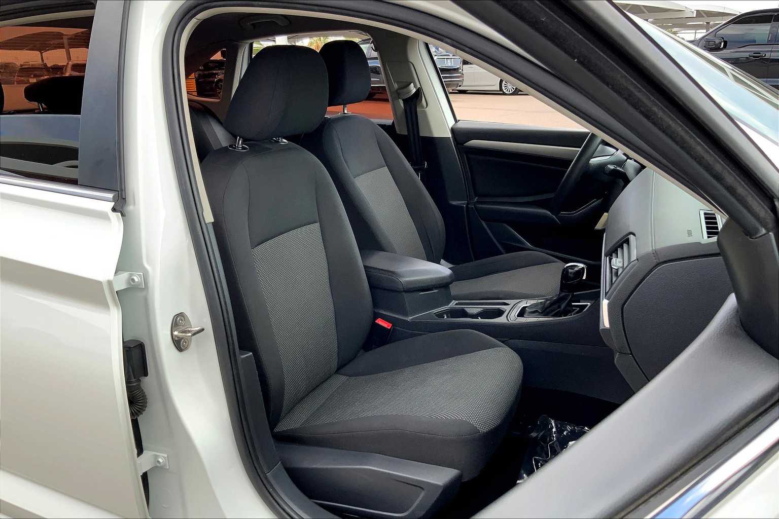 2021 Volkswagen Jetta S photo 5