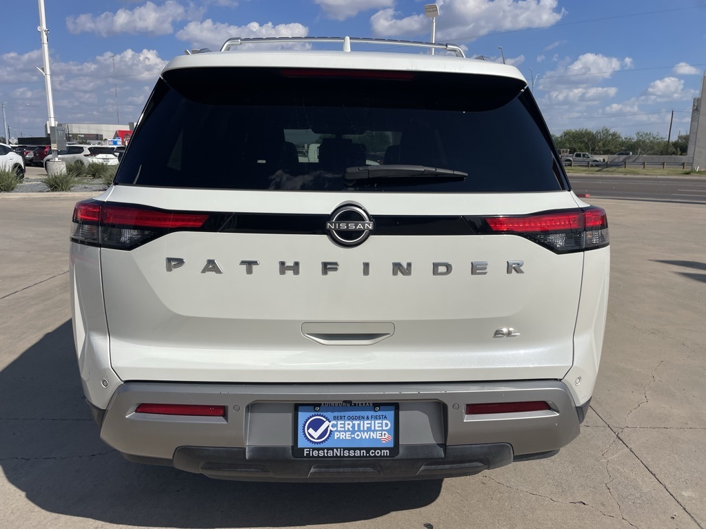 2023 Nissan Pathfinder SL photo 4