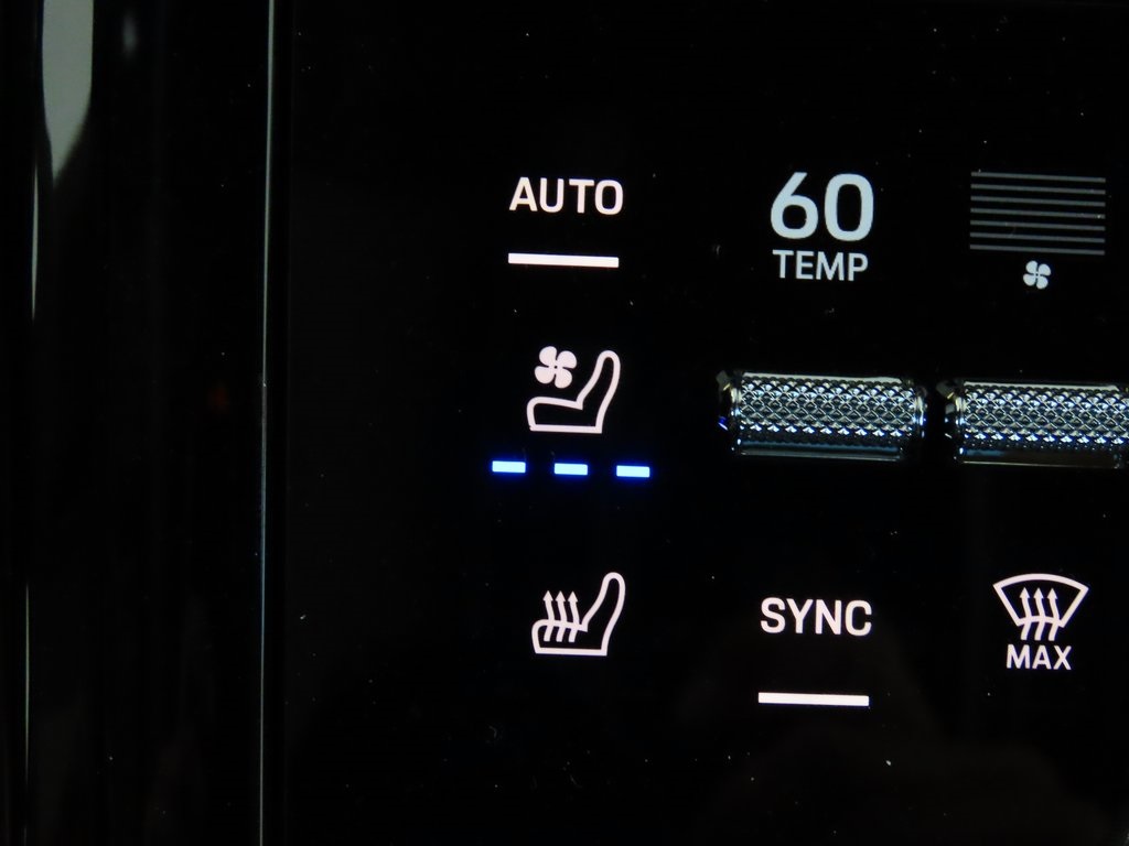 2024 Porsche Panamera 4 photo 33