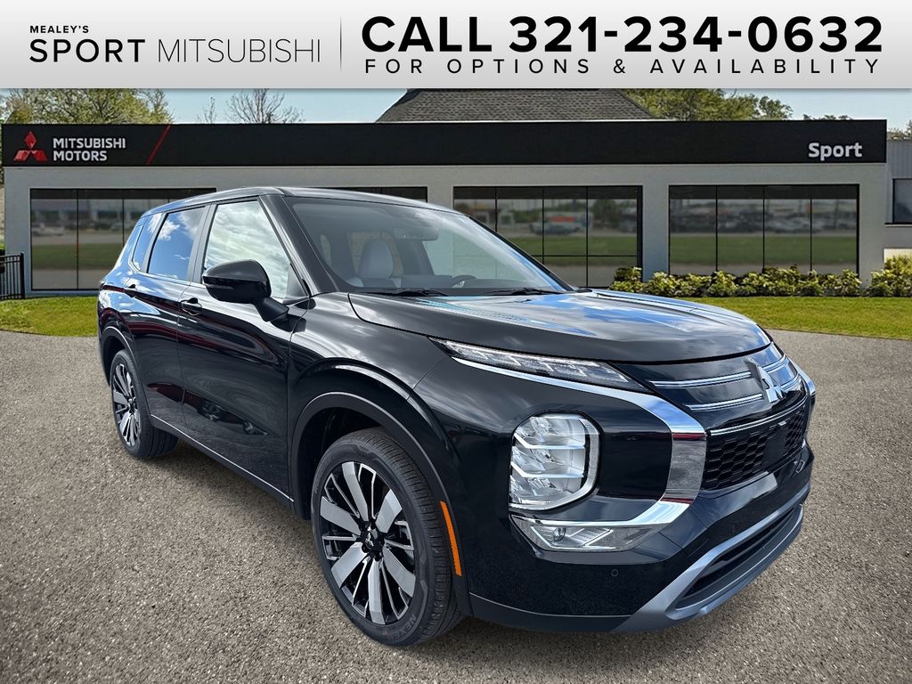 2025 Mitsubishi Outlander SE's photo