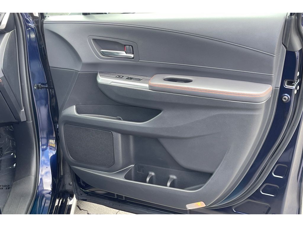 2022 Toyota Sienna XSE photo 21