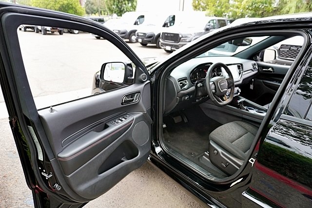 New 2026 Diamond Black Clear-Coat Exterior Paint Dodge GT image 41