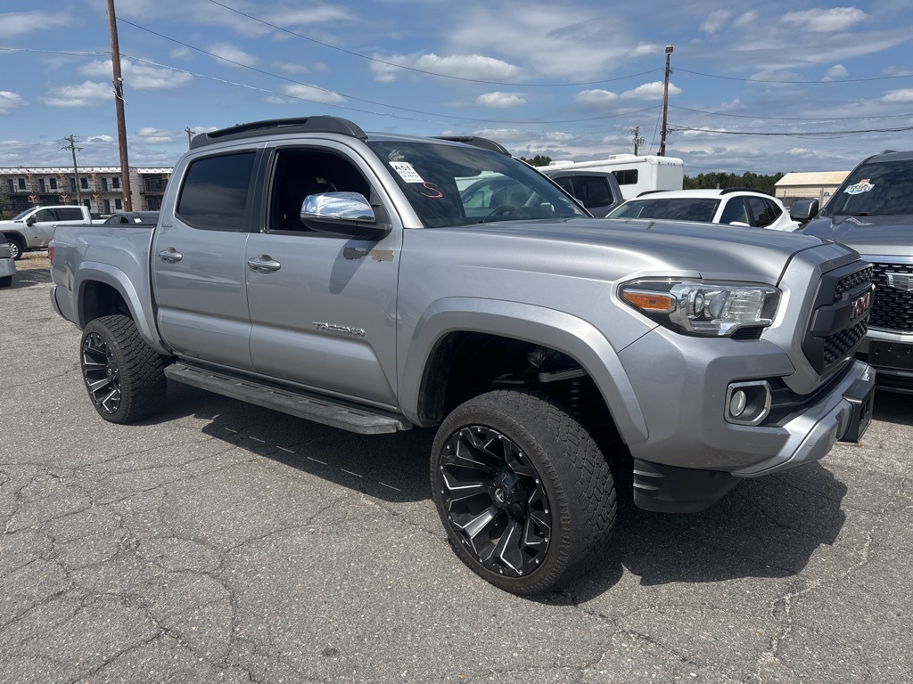 2016 Toyota Tacoma Limited photo 11