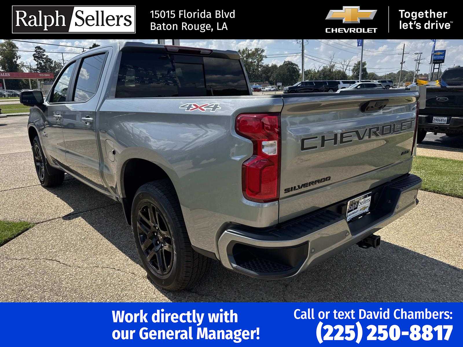 2025 Chevrolet Silverado 1500 RST photo 2