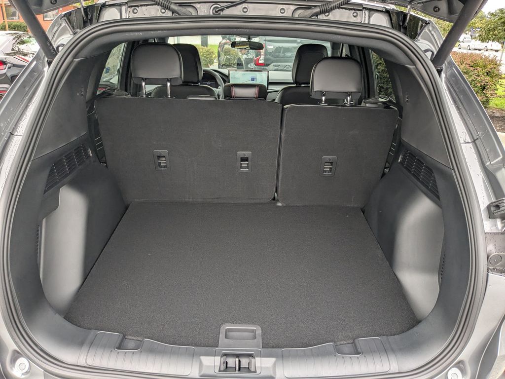 2025 Ford Escape Hybrid ST-Line photo 10