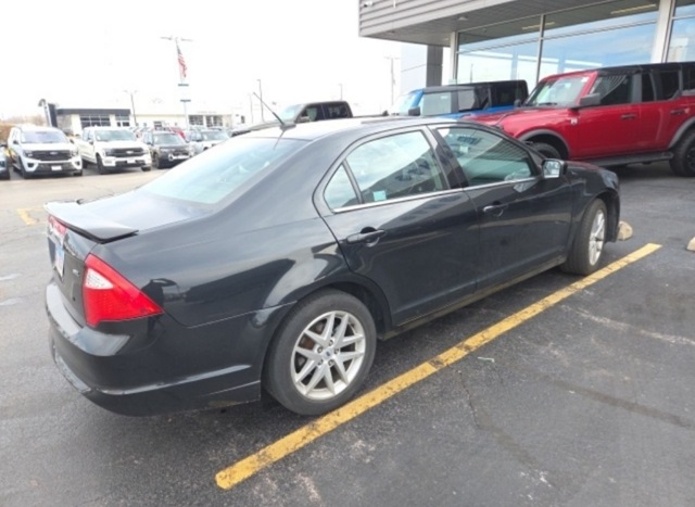 2012 Ford Fusion SEL photo 3