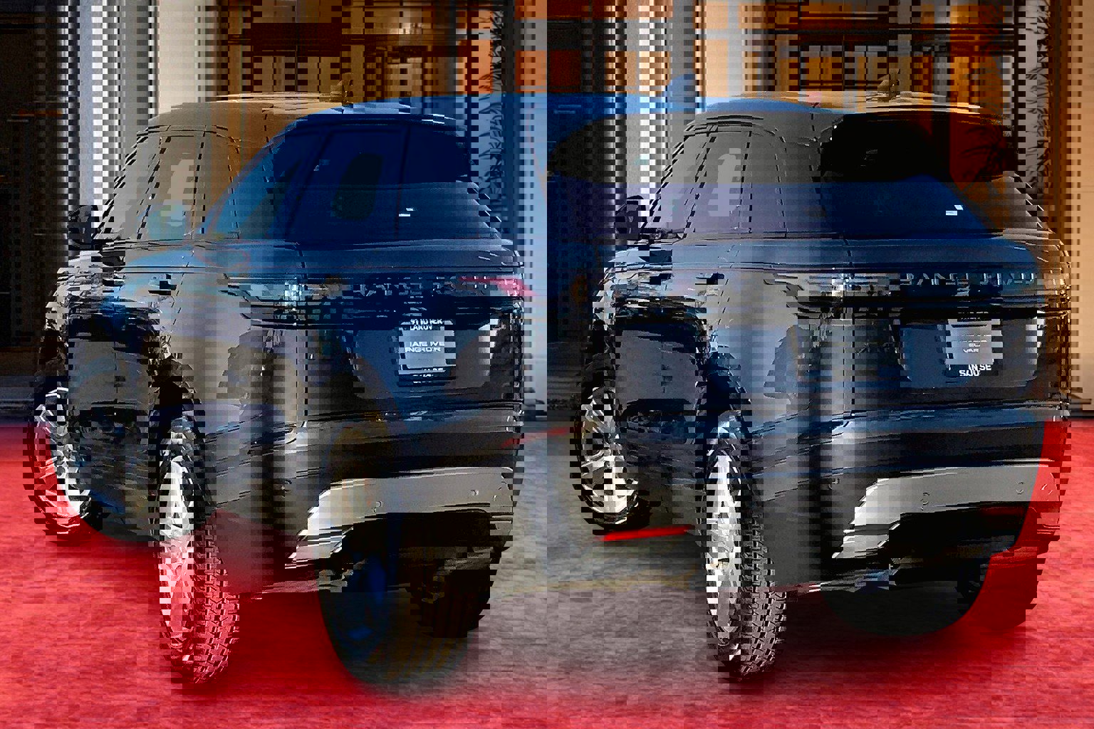 2025 Land Rover Range Rover Velar S photo 3