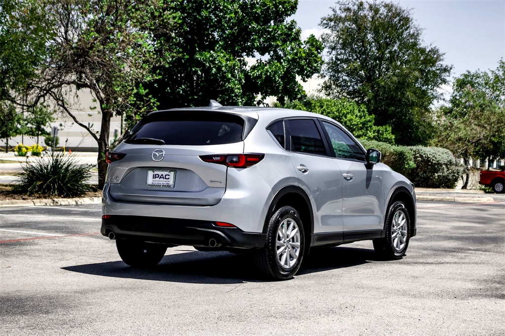 2023 Mazda CX-5 2.5 Select photo 4