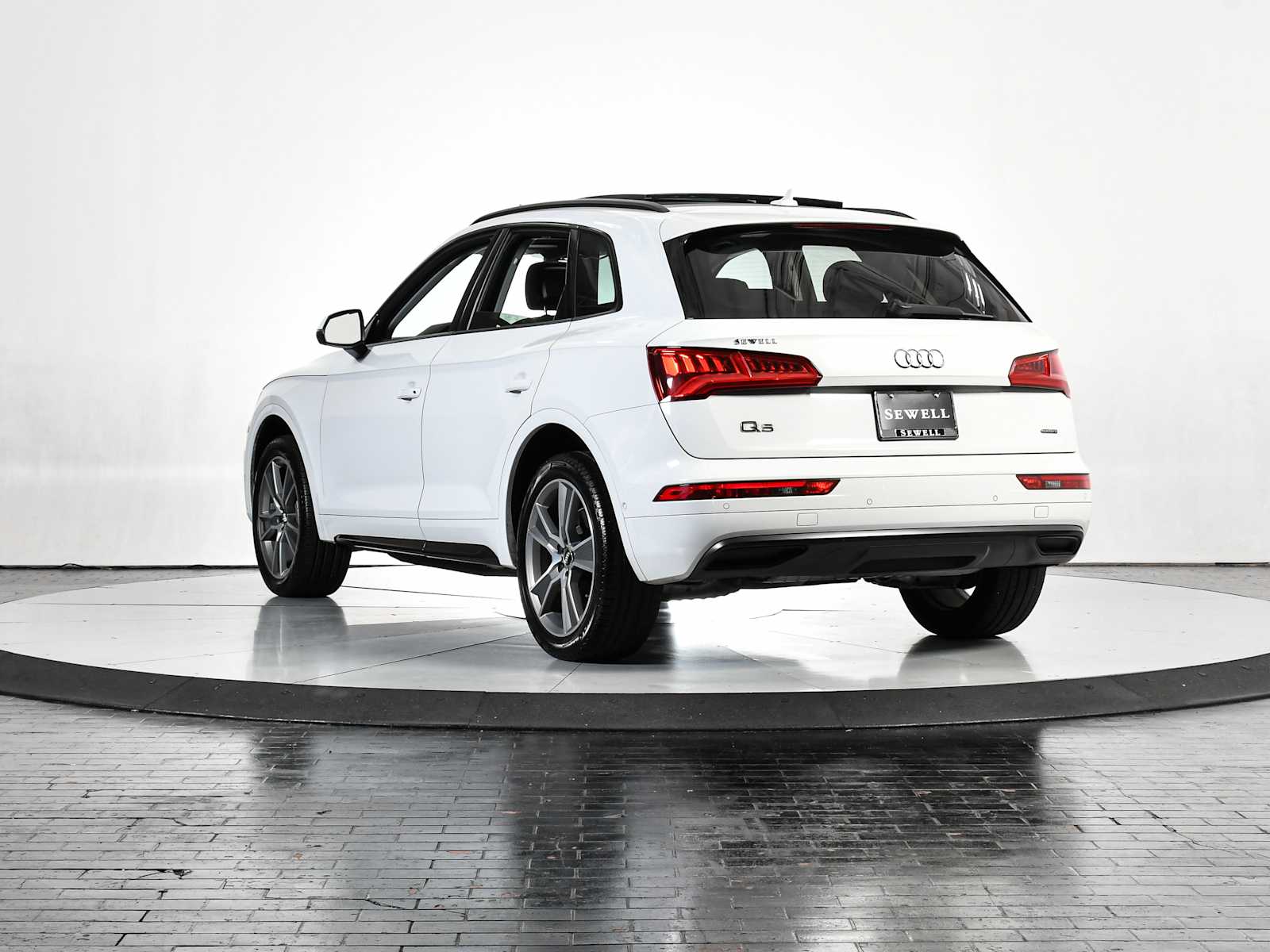 2019 Audi Q5 Premium Prestige photo 3