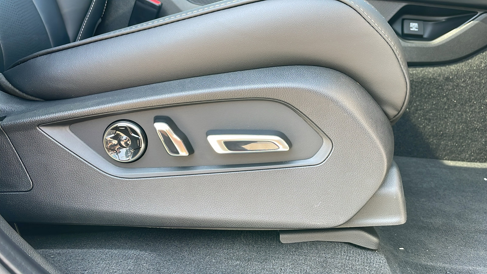 2026 Acura MDX Technology photo 26
