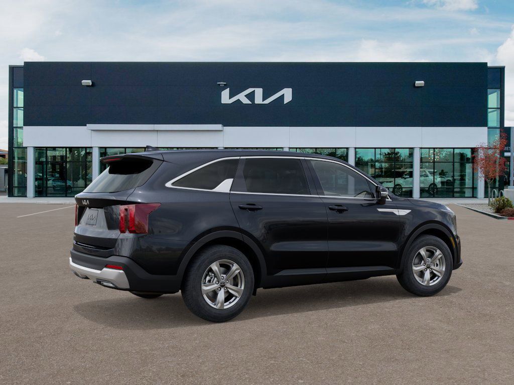 2026 Kia Sorento LX photo 3