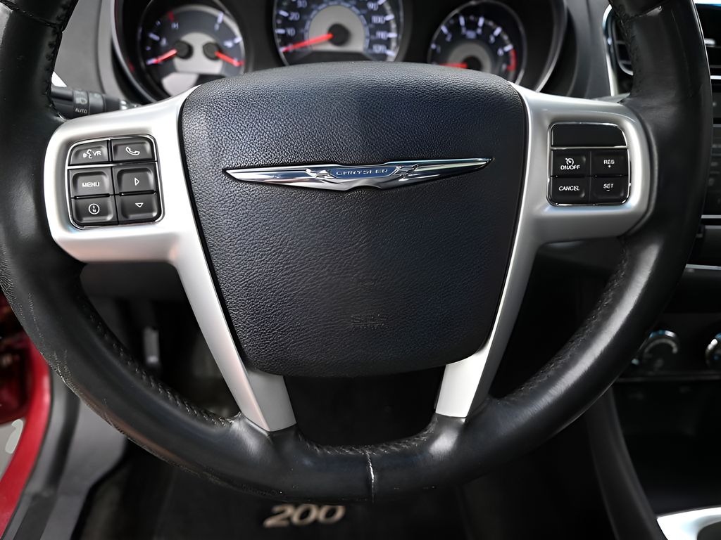 2012 Chrysler 200 Touring photo 18