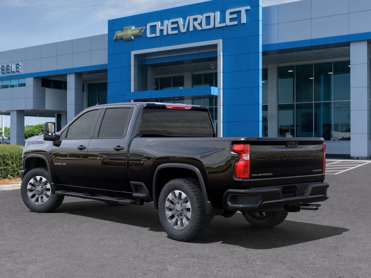 2025 Chevrolet Silverado 2500HD Custom photo 3
