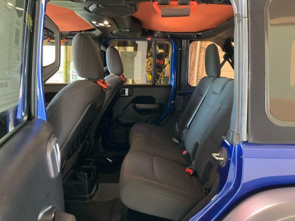 2020 Jeep Wrangler Unlimited Rubicon photo 6