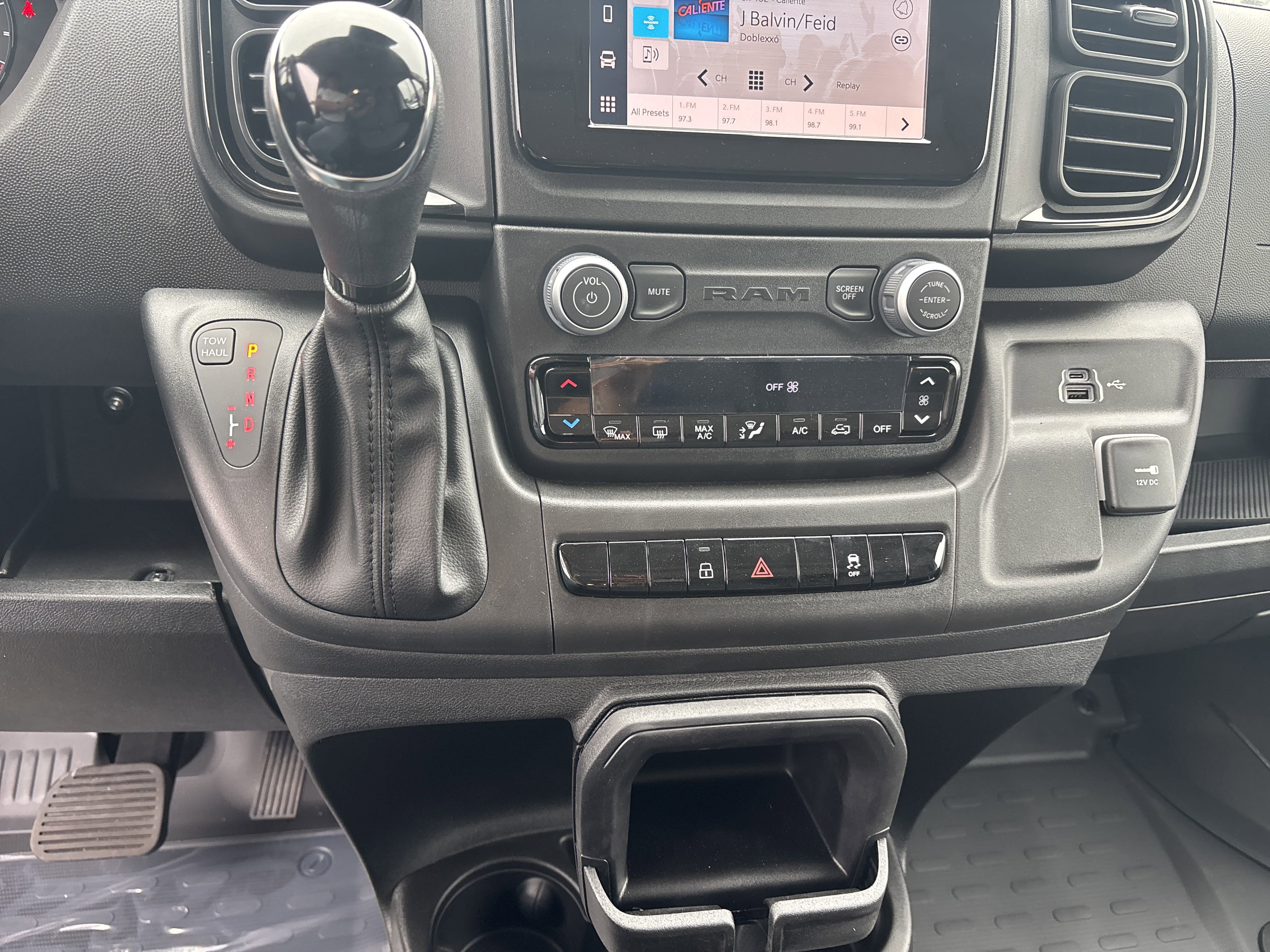 New 2025 Bright White Ram Tradesman image 20