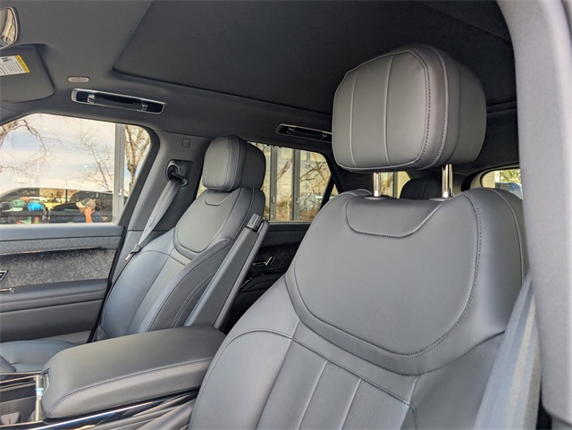 2025 Land Rover Range Rover Sport SE photo 7