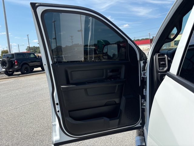 2022 Ram 3500 Tradesman photo 11