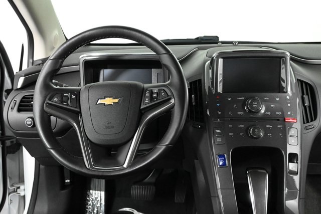 2015 Chevrolet Volt Base photo 2