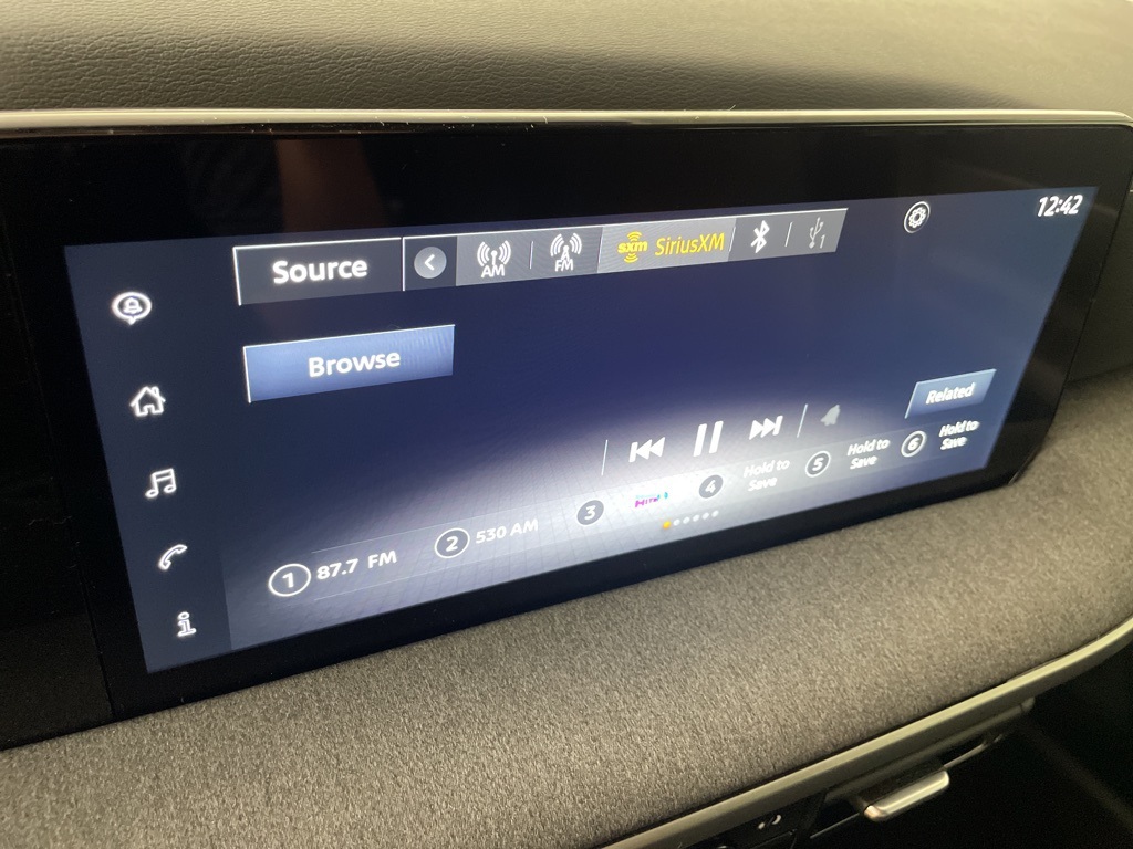 2025 Nissan Kicks SV photo 22