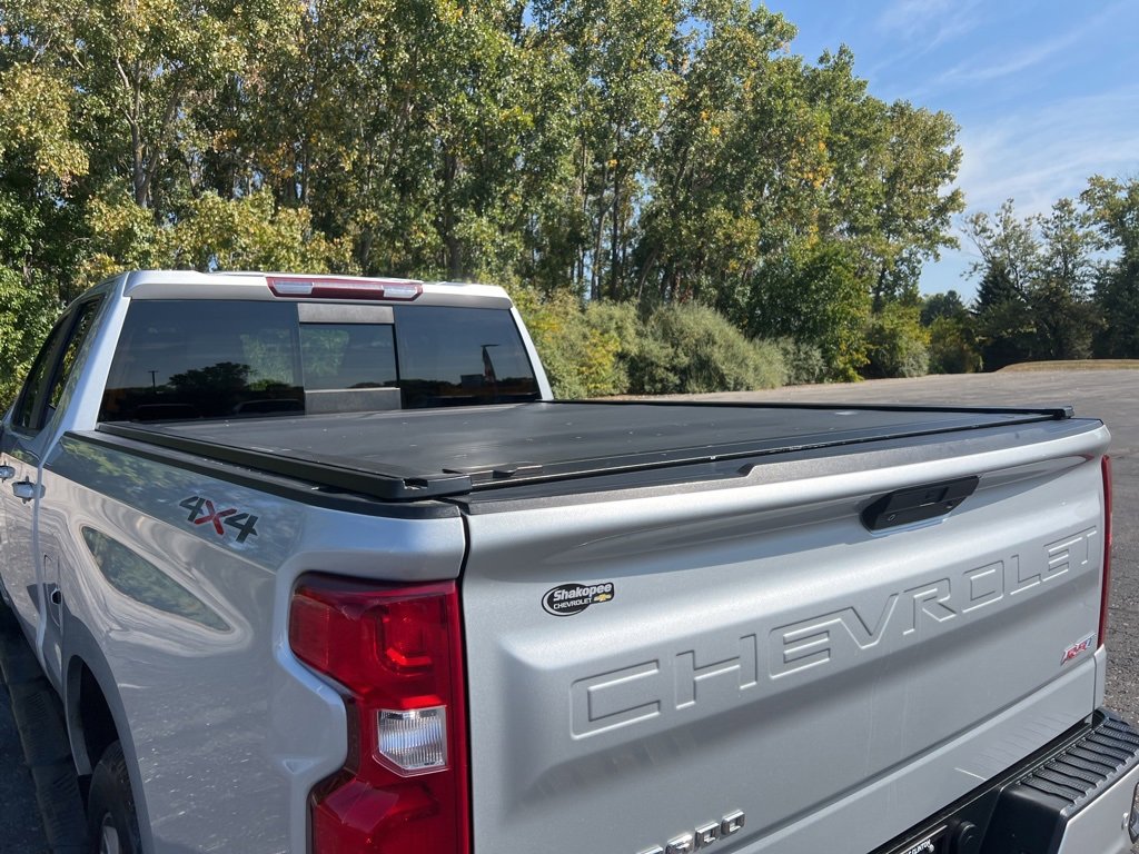 2020 Chevrolet Silverado 1500 RST photo 16