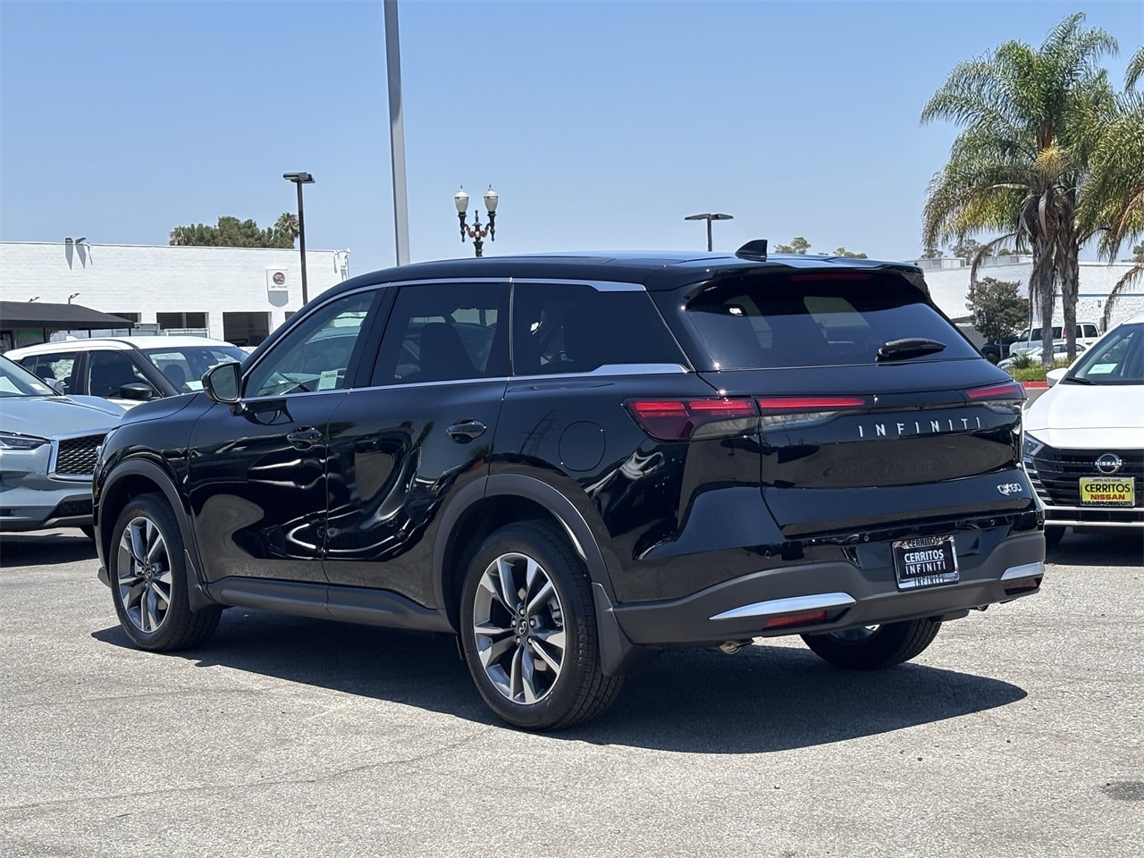 2026 Infiniti QX60 Pure photo 4