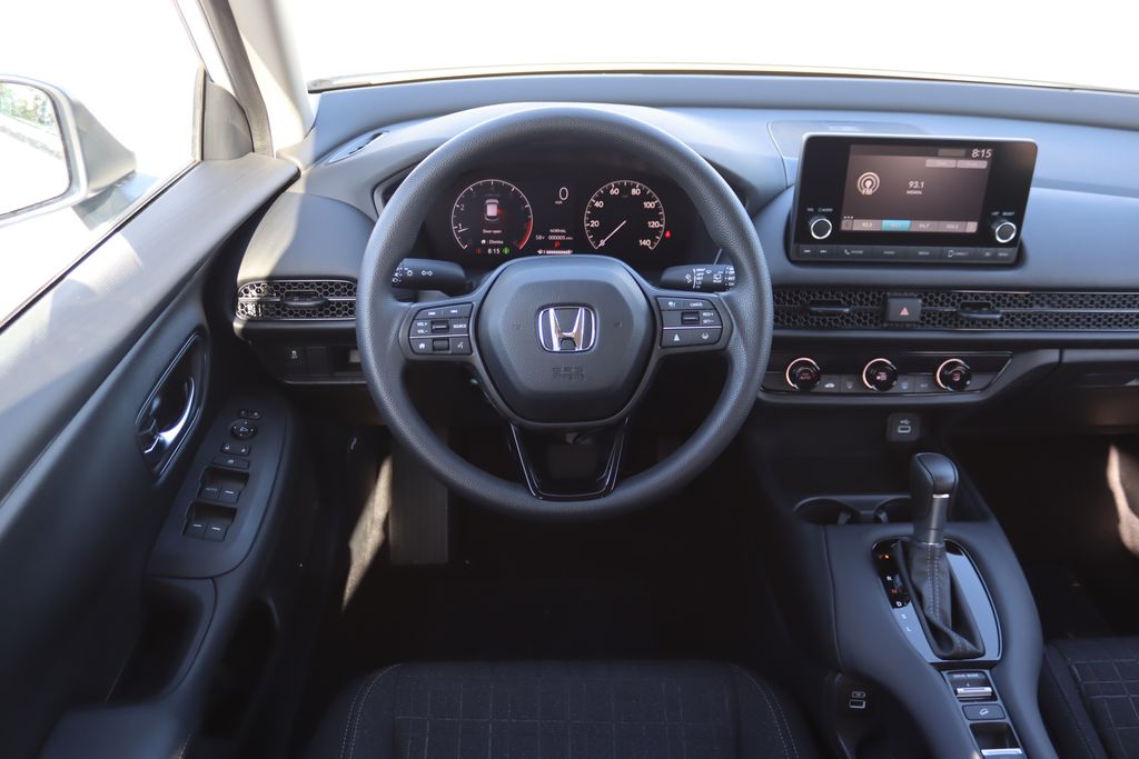 2025 Honda HR-V LX photo 17