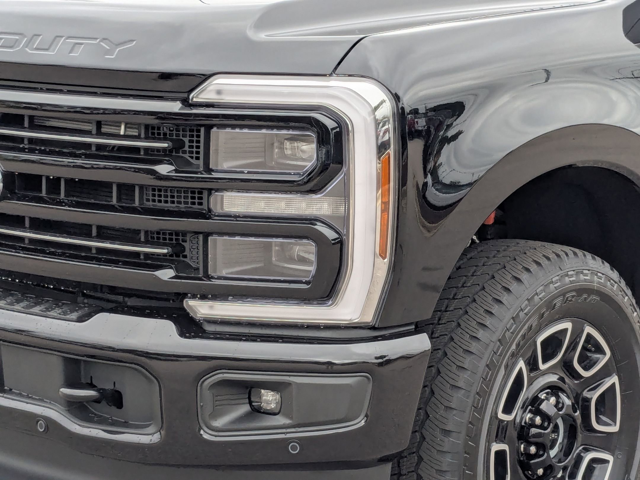 2026 Ford F-250 Platinum photo 2