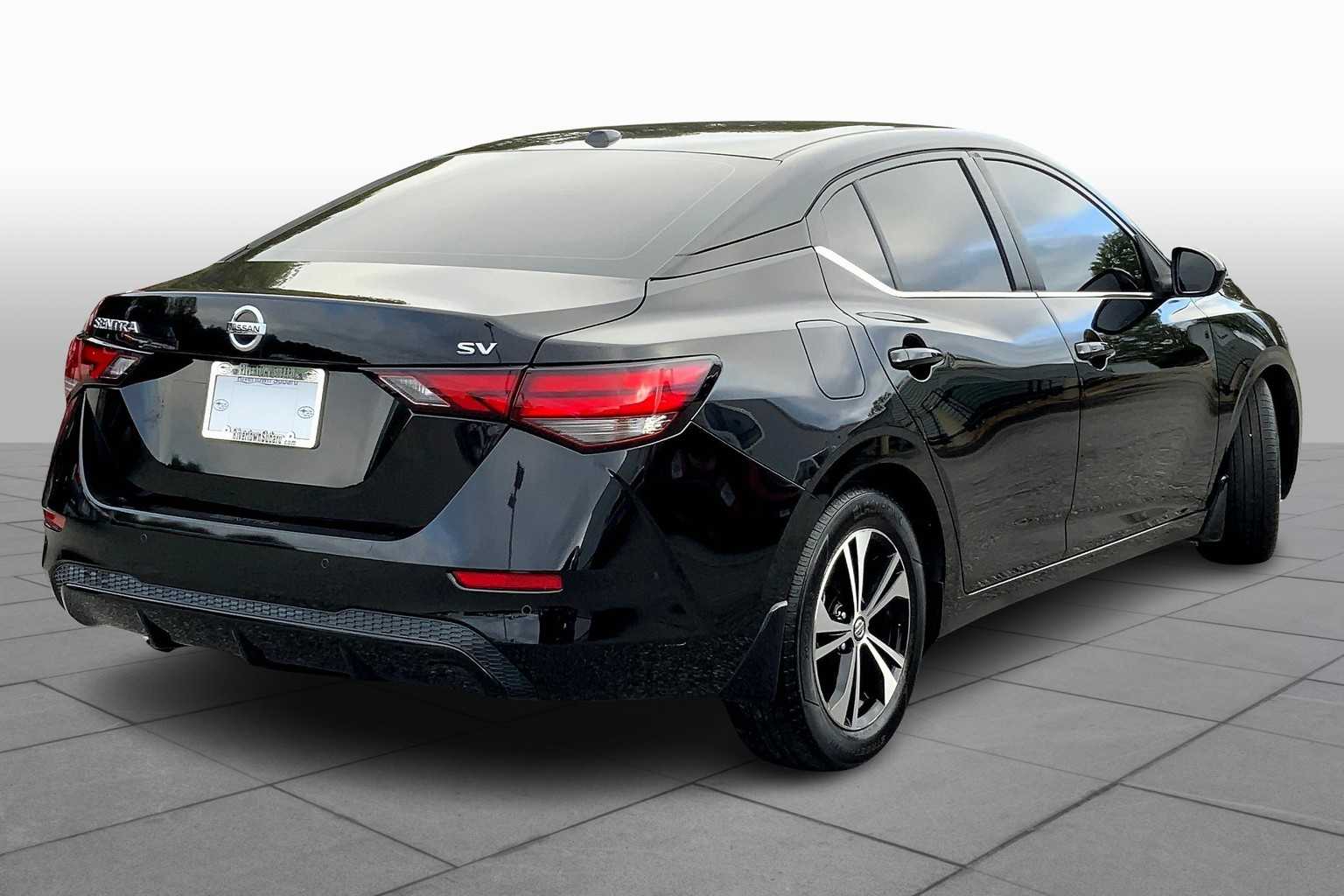 2021 Nissan Sentra SV photo 12