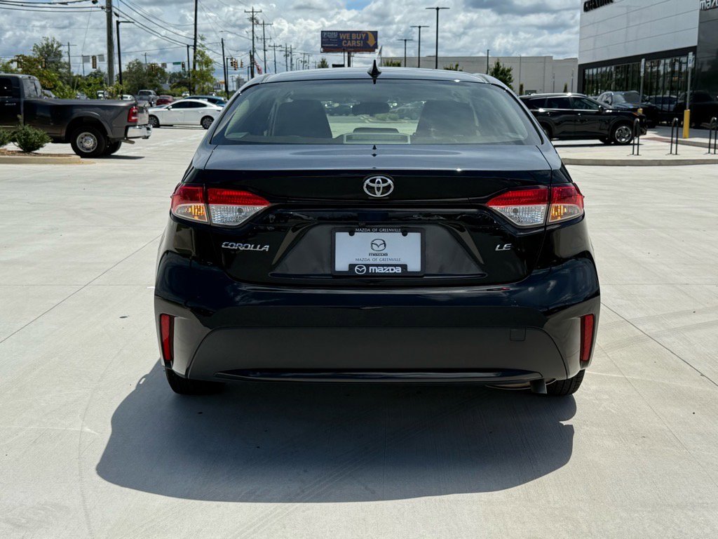 2022 Toyota Corolla LE photo 6