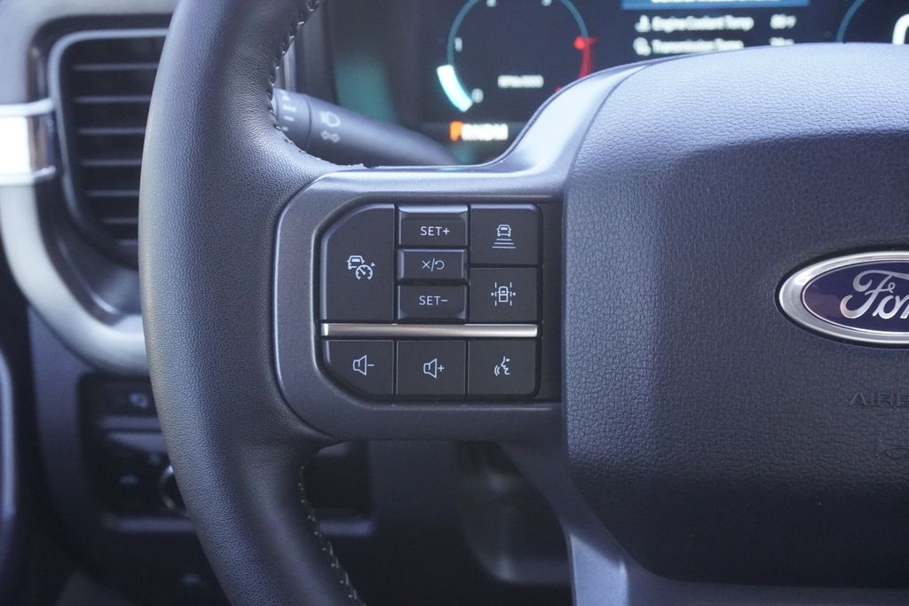 2024 Ford F-250 photo 12