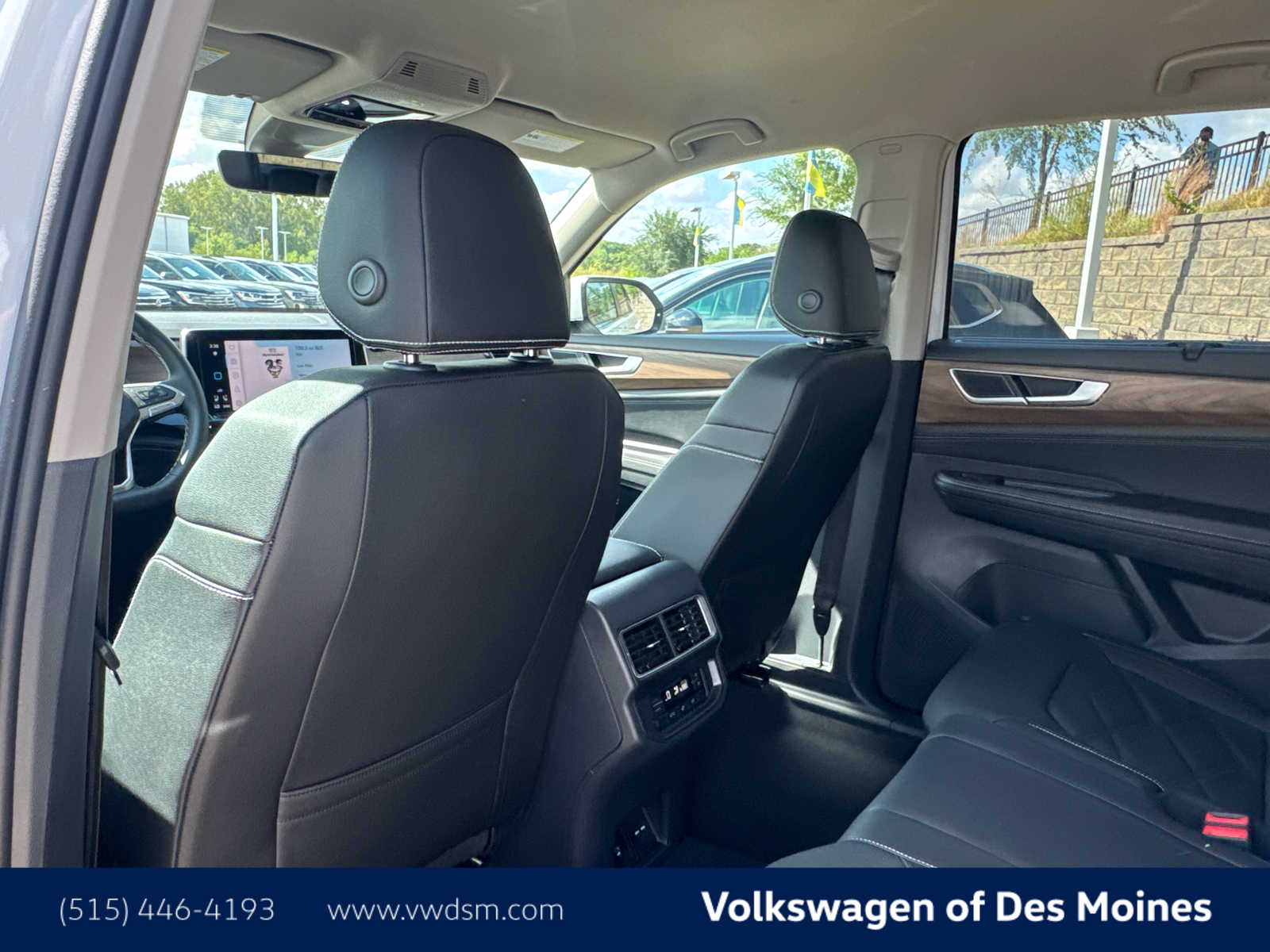 2026 Volkswagen Atlas SE Technology photo 10